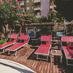 Ligure 4* بيترا ليغوري