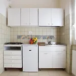 Ligure מלון דירות