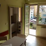 Ligure 4* بيترا ليغوري