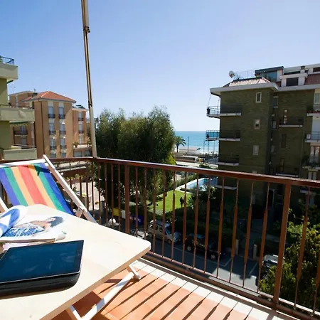 Ligure 4*